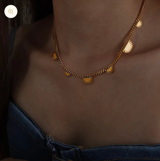 sundown necklace