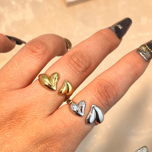 Gold heart ring